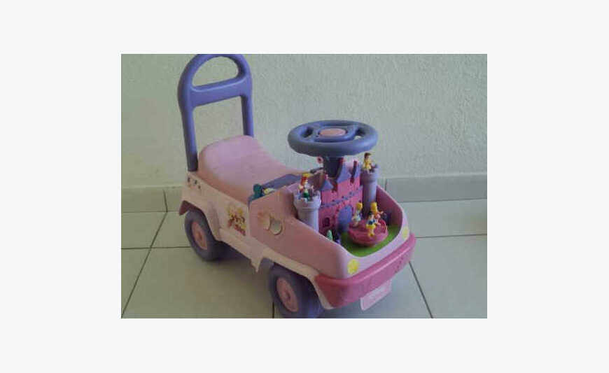 Camion princesses (avec bascule et accessoires)