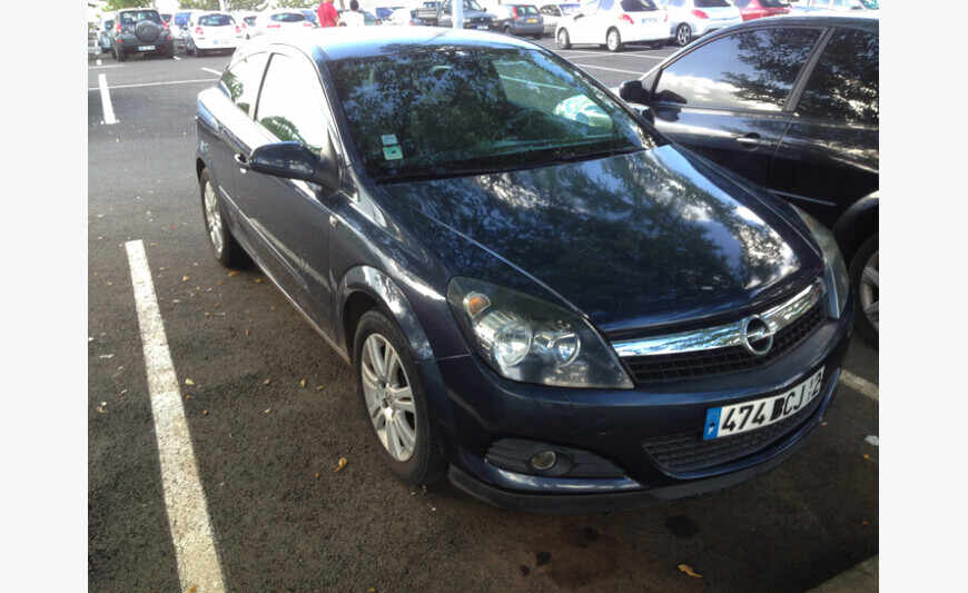 Opel astra III GTC cosmo 125cv