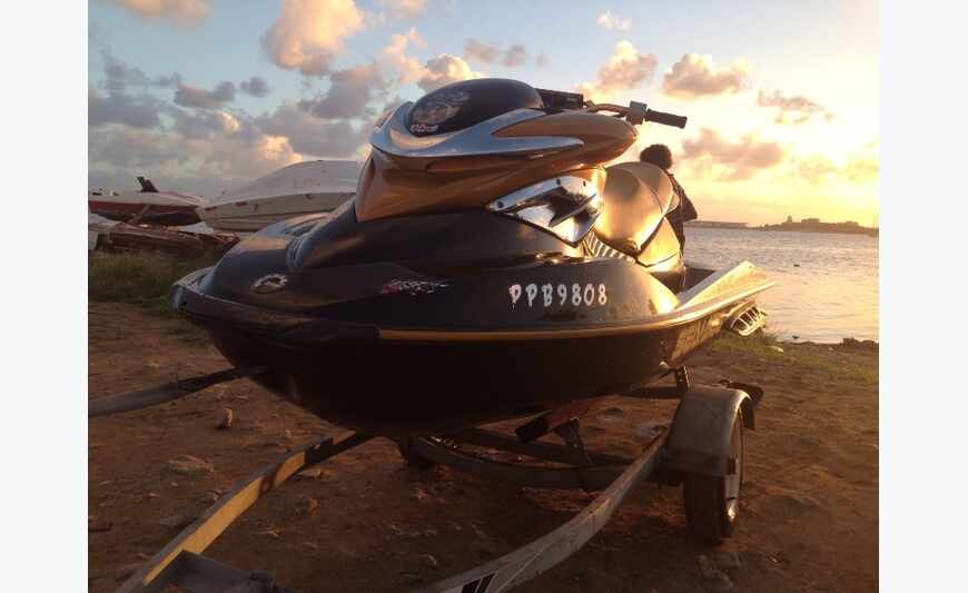 Jetski seadoo rxt215 or et noir