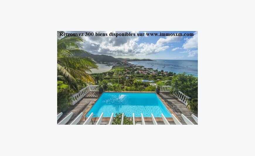 Grand case: Villa de standing, vue.