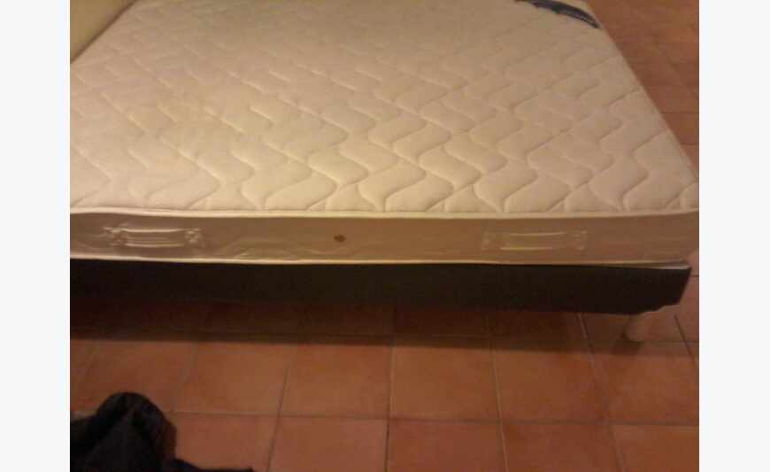 Maryland + boxspring mattress