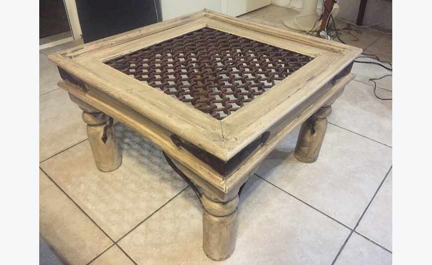 sofa, furniture to baskets, coffee table, PS3, cage