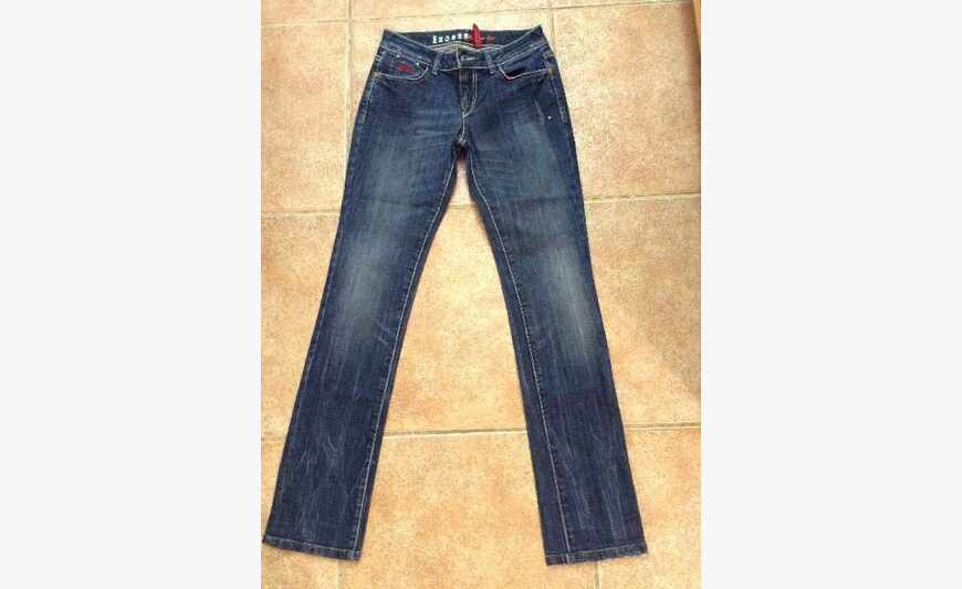 Jeans Guess taille 27