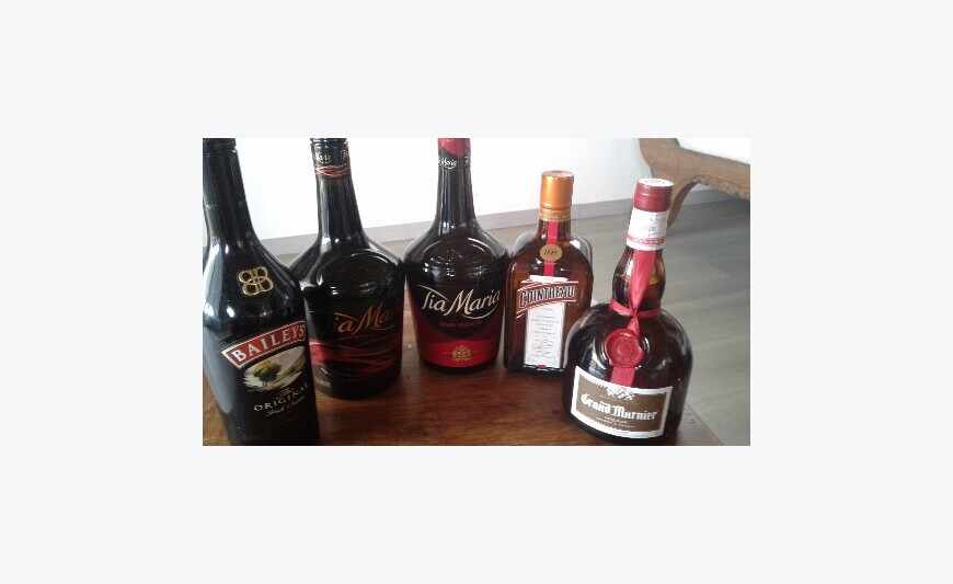 10 btle Baileys tia maria cointreau grd marnier