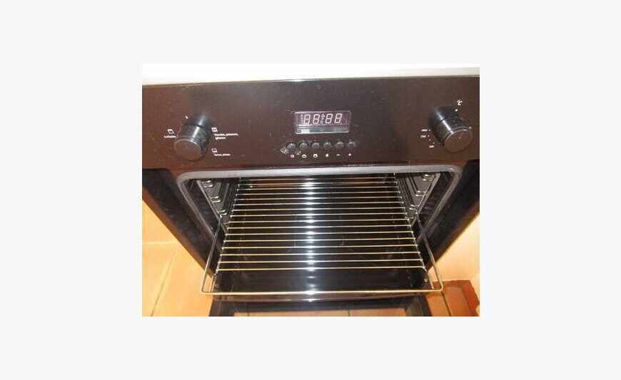 four electrique 220 v marque listo