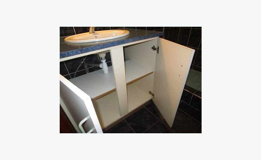 furniture room bathroom + washbasin porcher + tap