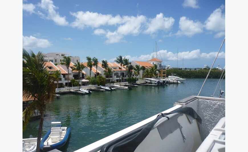 Simpson Bay Yacht Club Marina bâtiment