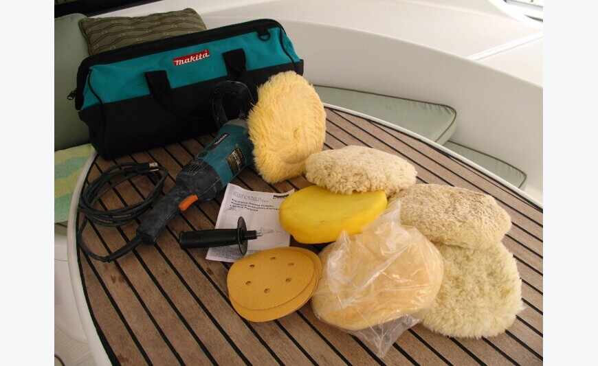 Makita polisher / sander + pads + discs + wax