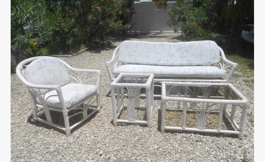 Ensemble mobilier rotin blanc