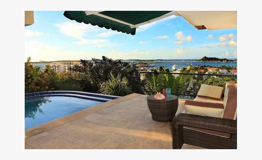 Simpson Bay mountain-top luxury condo