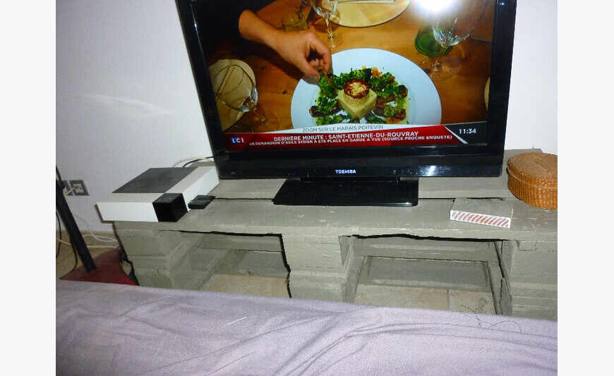flat screen 88 cms taken usb SCART stick