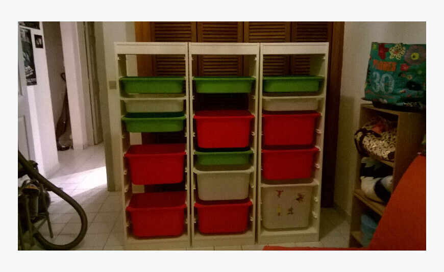 estantes "trofast" de Ikea