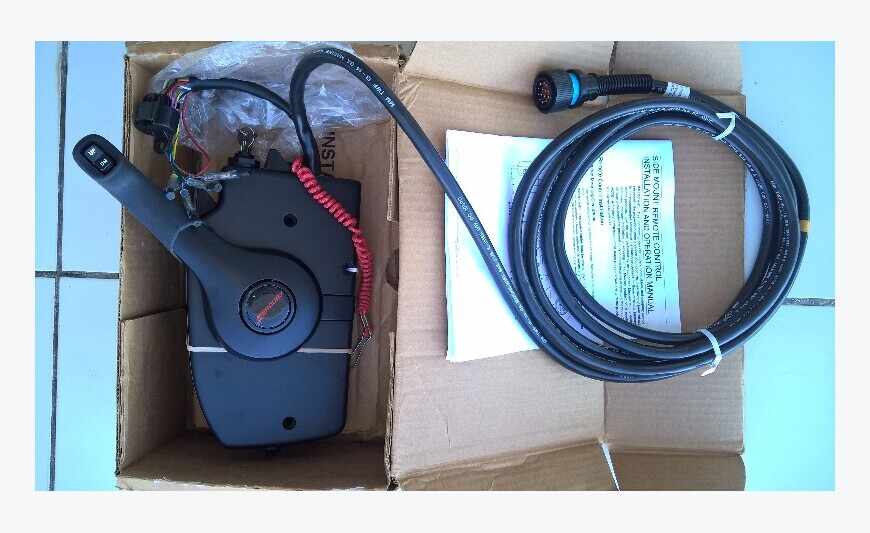 Mercury Throttle and Gear Shift Control