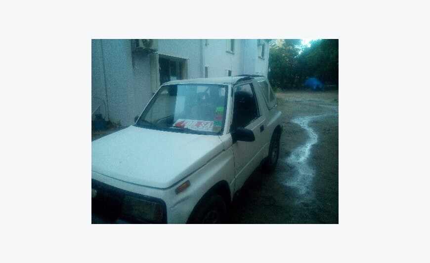Suzuki vitara 2-door convertible good condition