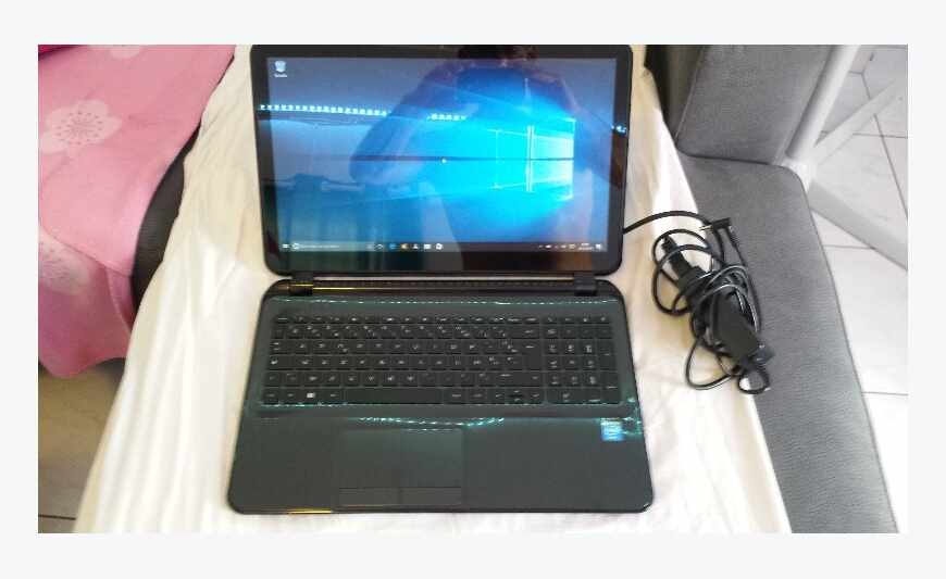 Ordinateur portable tactile HP comme neuf