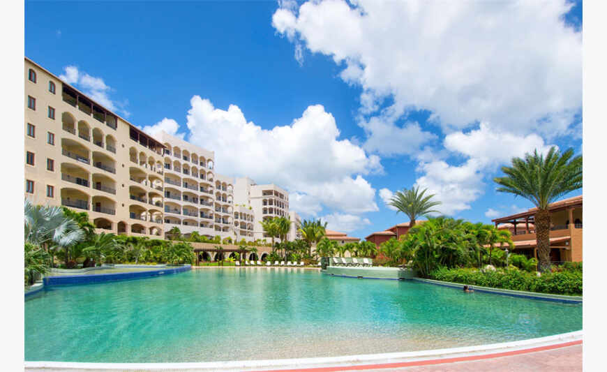 Luxury 2BR/2BA Condo — Cupecoy, Sint Maarten