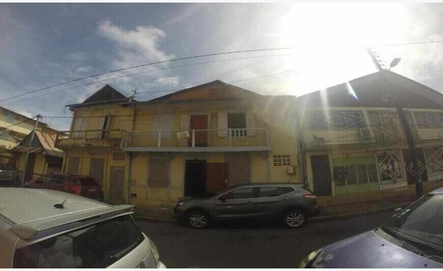 Maison créole à rénover à la rue Justin...
