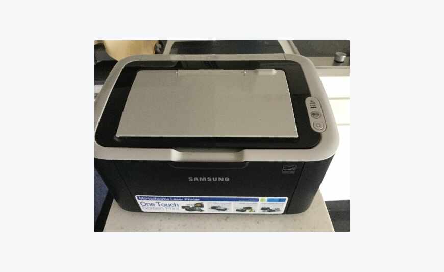 Impresora SAMSUNG ML1660 + escáner CANON LIDE 210