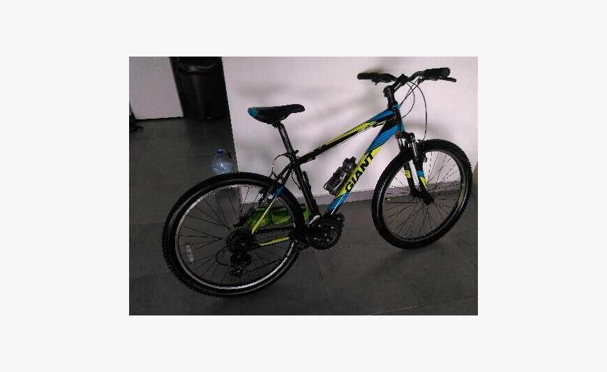 VTT giant revel neuf