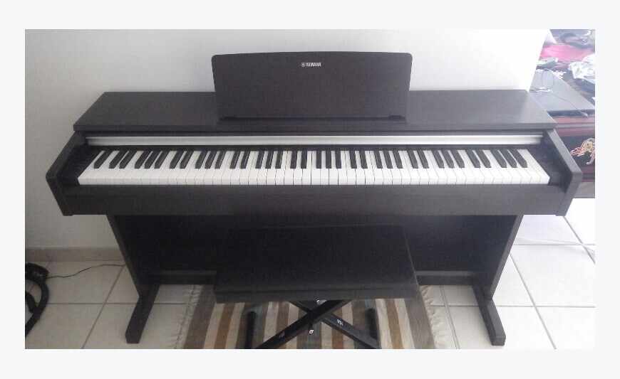 Piano numérique Yamaha Arius YDP-142