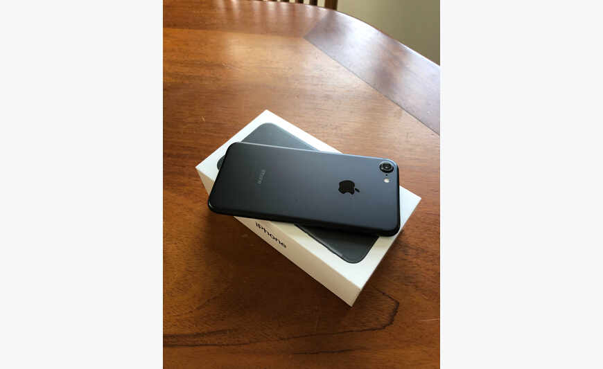 IPhone 7 128GB Noir Mat Parfait état