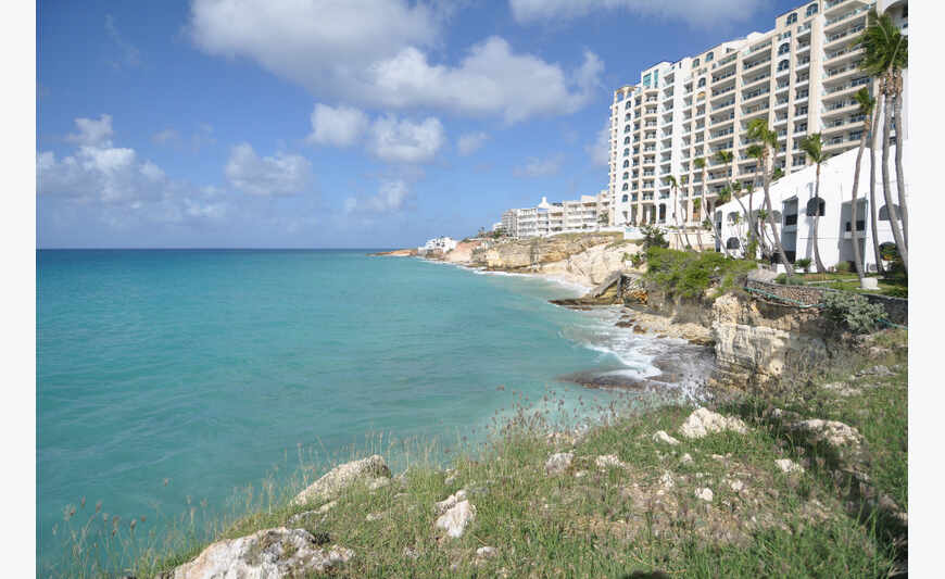Cupecoy Beach Club