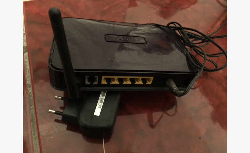 Router wifi NETGEAR - DGN1000