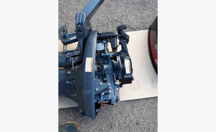 moteur yamaha 15 cvembase courte