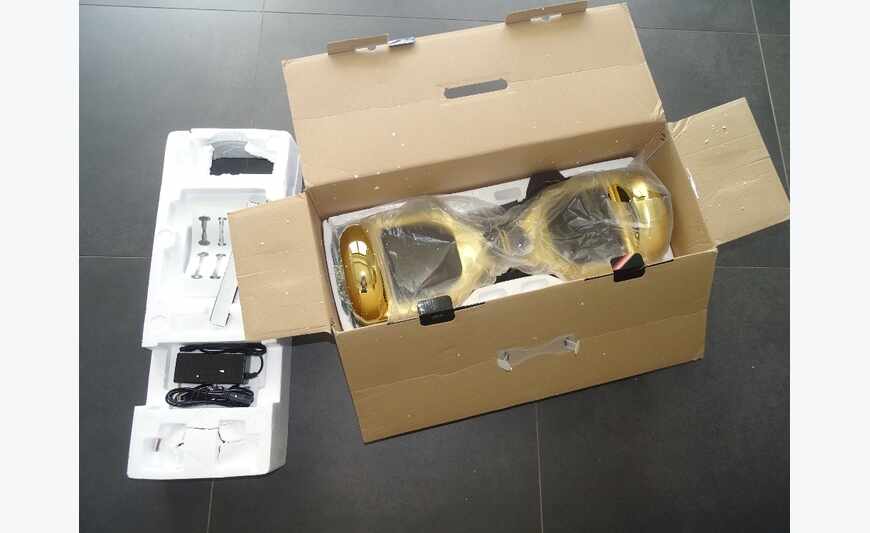 Hoverboard neuf couleur OR