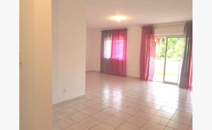 Appart T3 86 m2 Rem-montjoly 1050Eur