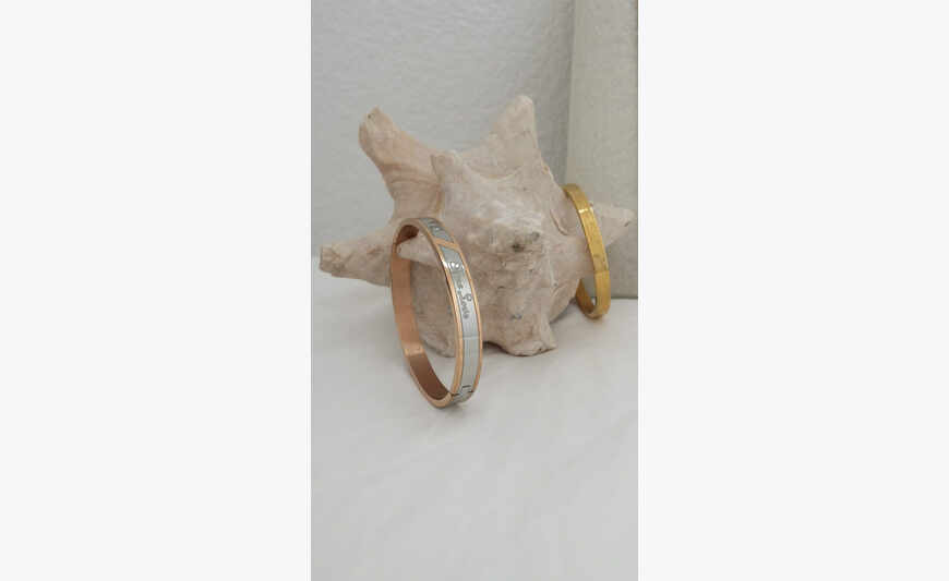 lot bracelets en acier