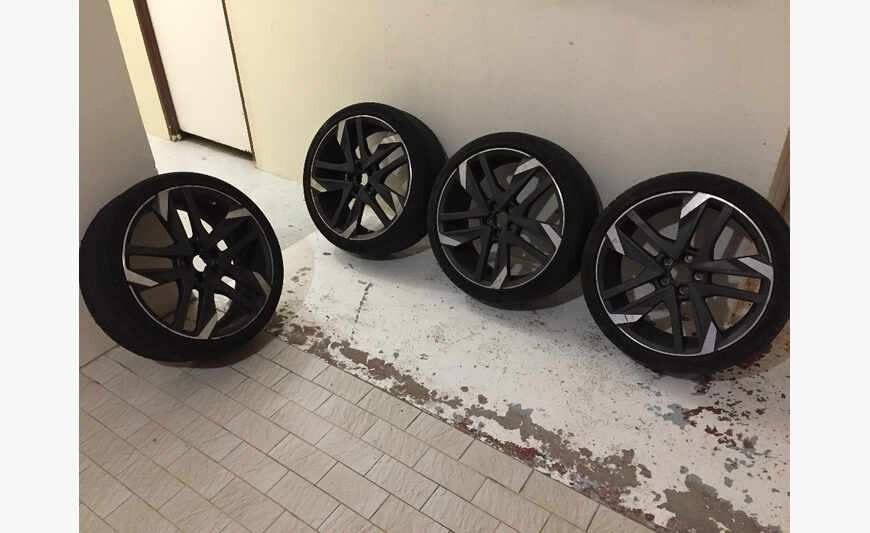 4 jantes Peugeot 308 gti + 4 pneus Michelin PS