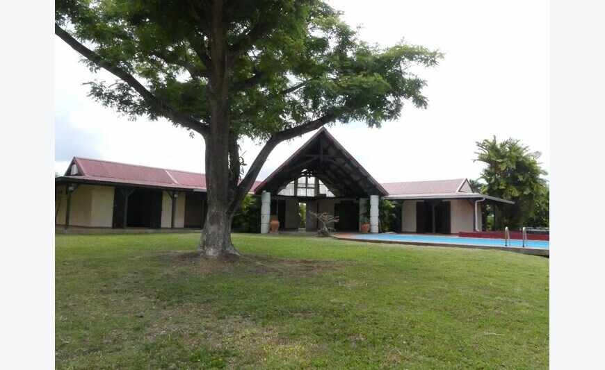 Baie Mahault idéal locatif villa.