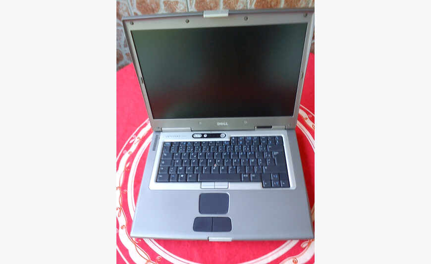 dell latitude d800 pour pieces / jcg97