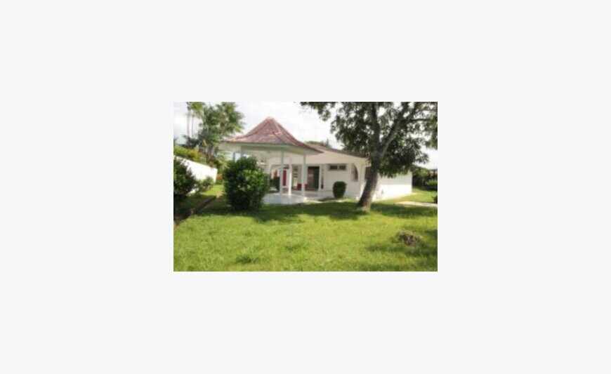 Villa T3+kiosque sur 1000m2 à...