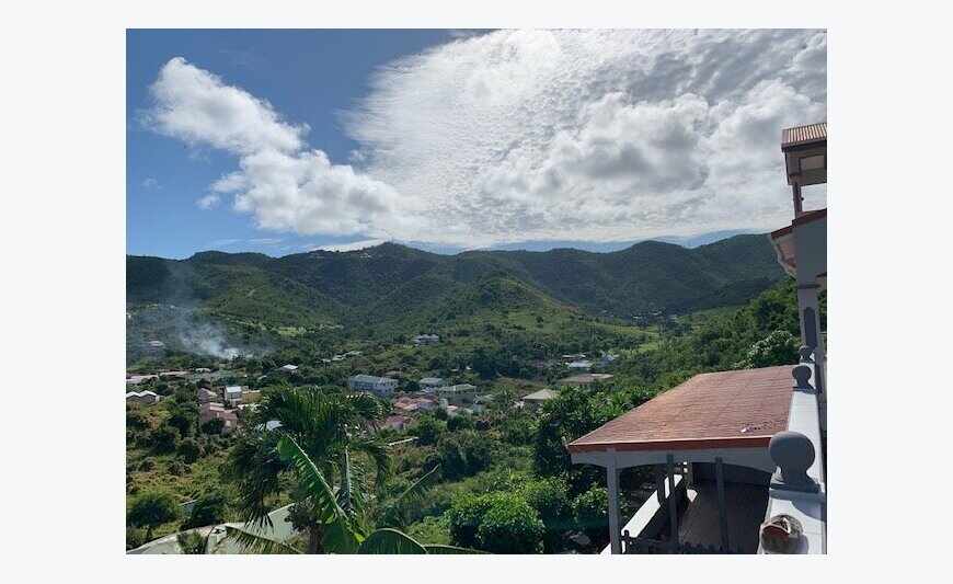 Family villa with dependence