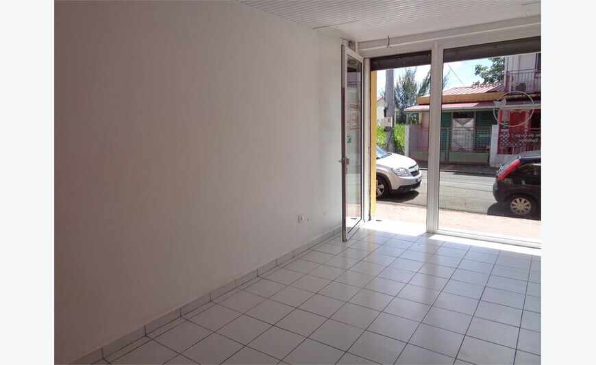 à louer Ducos Local commercial 38m2Rdc