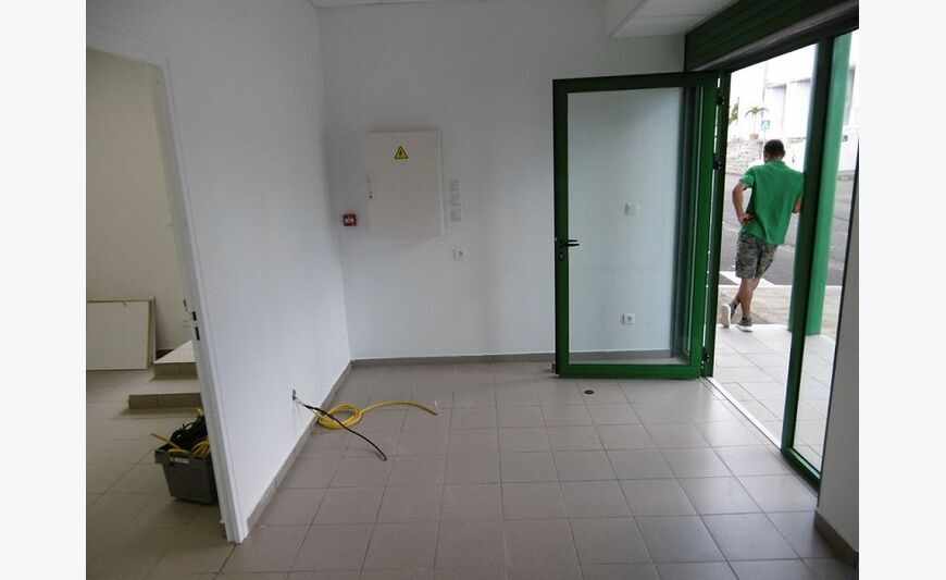 Local professionnel - 50m ²