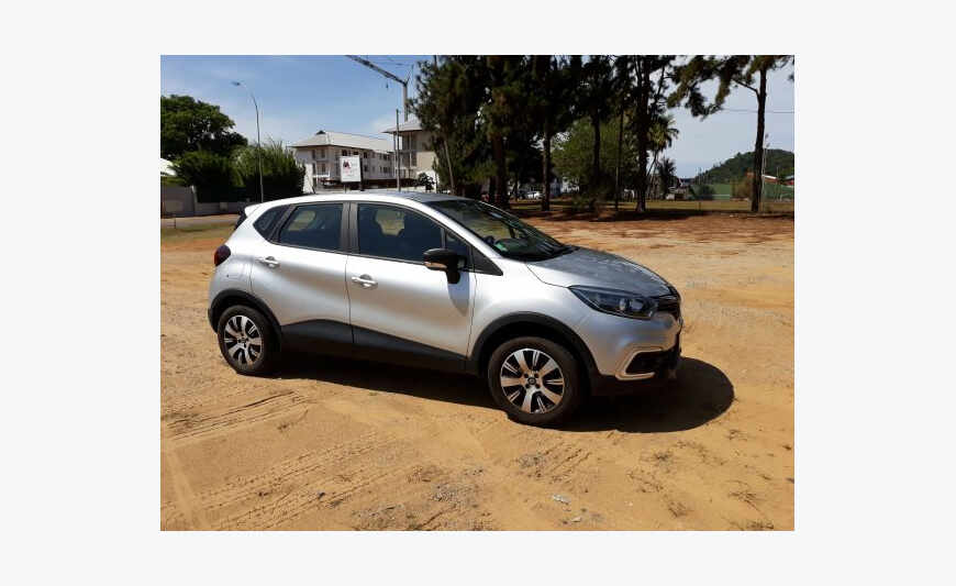Captur 0. 9 tce juillet 2018, 14300km garanti 5 ans