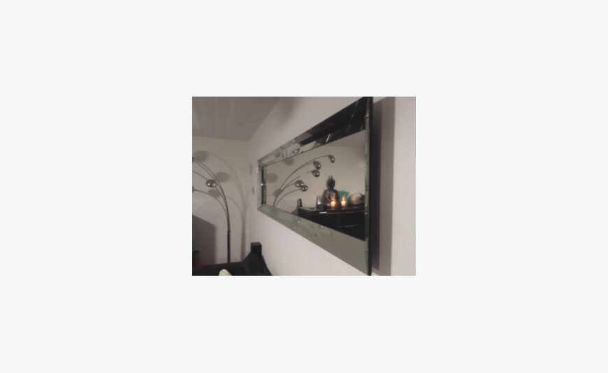 Miroir rectangulaire (60x200cm), état neuf.