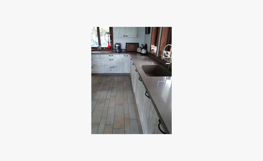 Donne Plans de travail en silestone couleur taupe