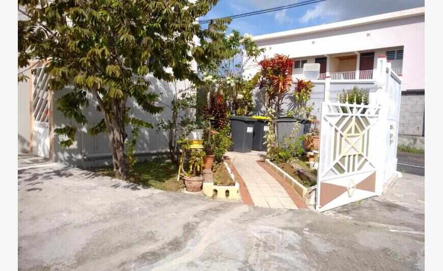 F4 en Rdc à l'Enclos