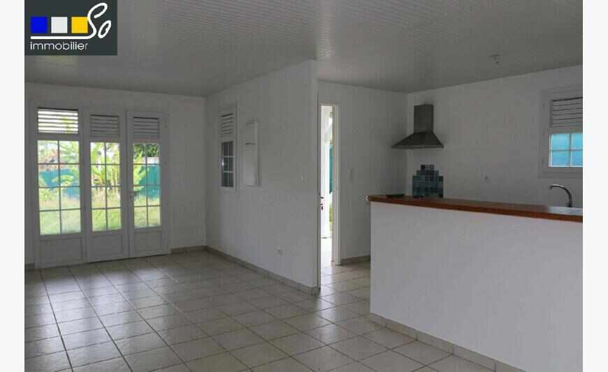 A Louer Belle Villa 3 Ch. Terrain Plat...