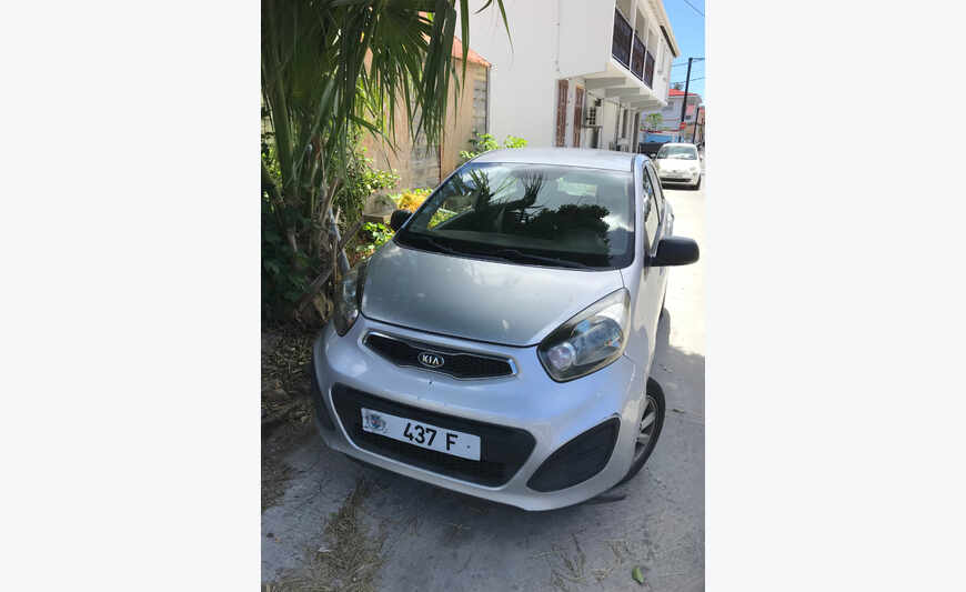 KIA Picanto 48. 000 km CT Feb. 19 OK