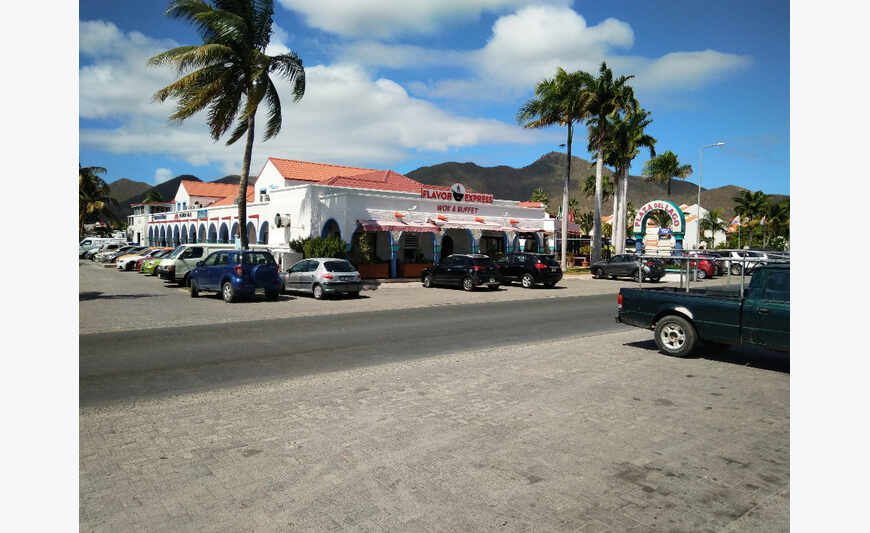 Simpson Bay restaurant forsale
