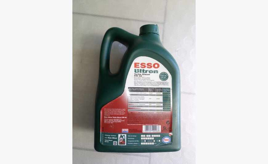 Huile moteur ESSO 5W40