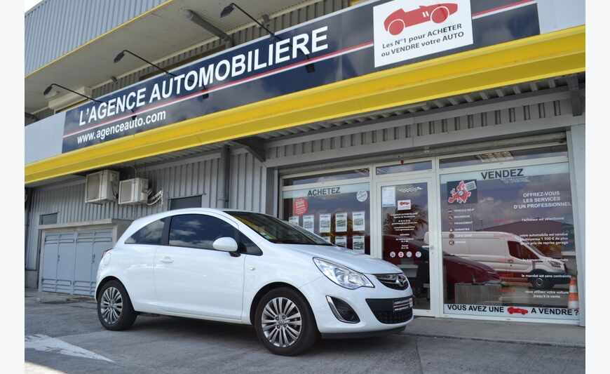 Opel Corsa 1. 2 - 85 ch Twinport Graphite