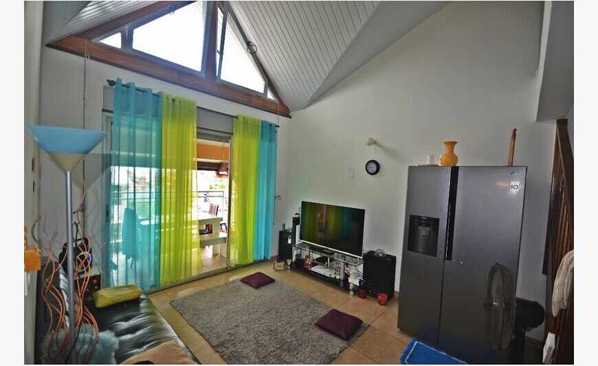 Cayenne appartement T3 de 81,2 m² au...