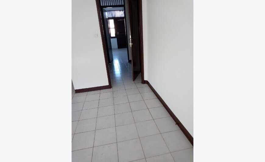 Un appartement de type 3 équipé de...