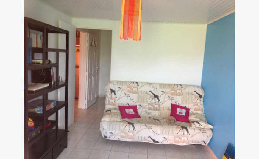 Bel appartement T3+ 90m2 meublé en bas de villa